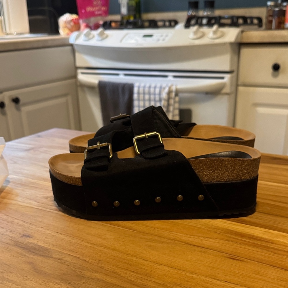 ATBELL black Suede Platform Sandals - Picture 2 of 4
